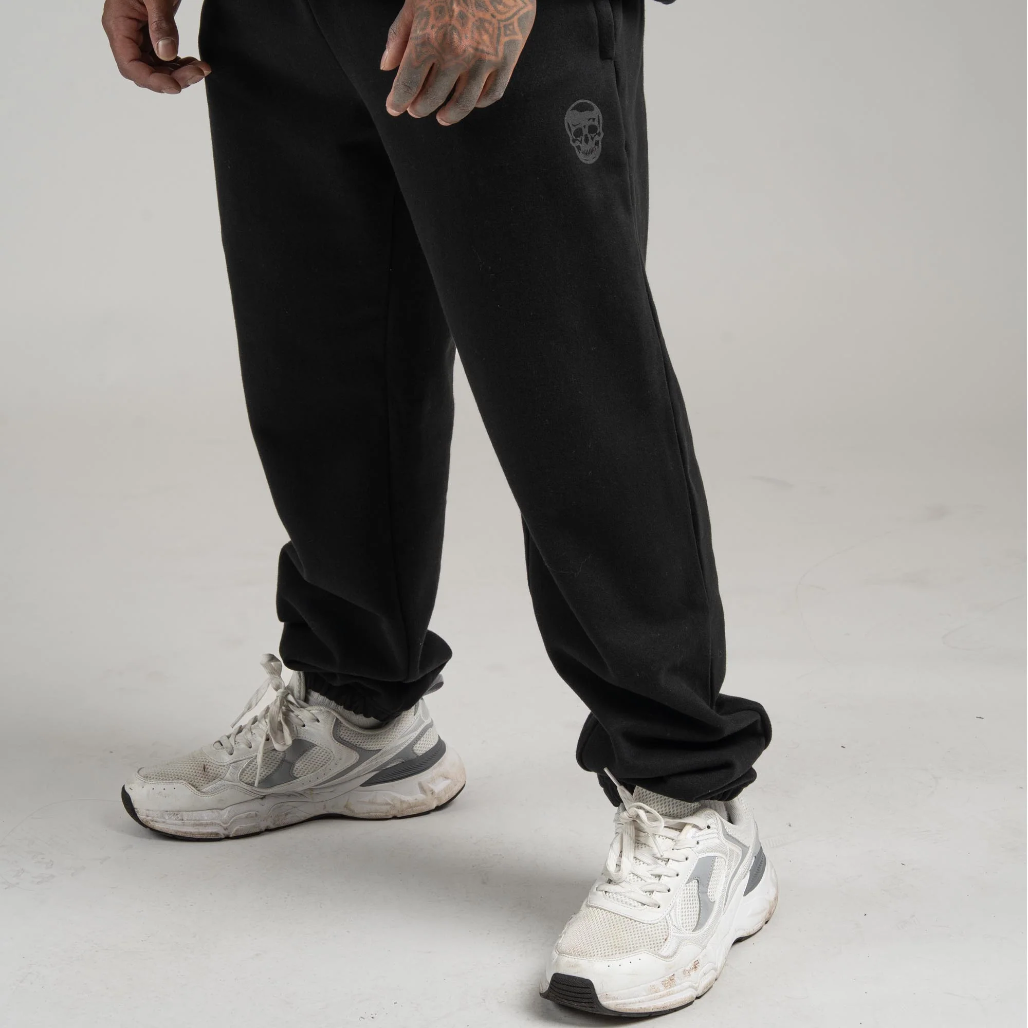 Heavyweight Jogger - Black - Image 6