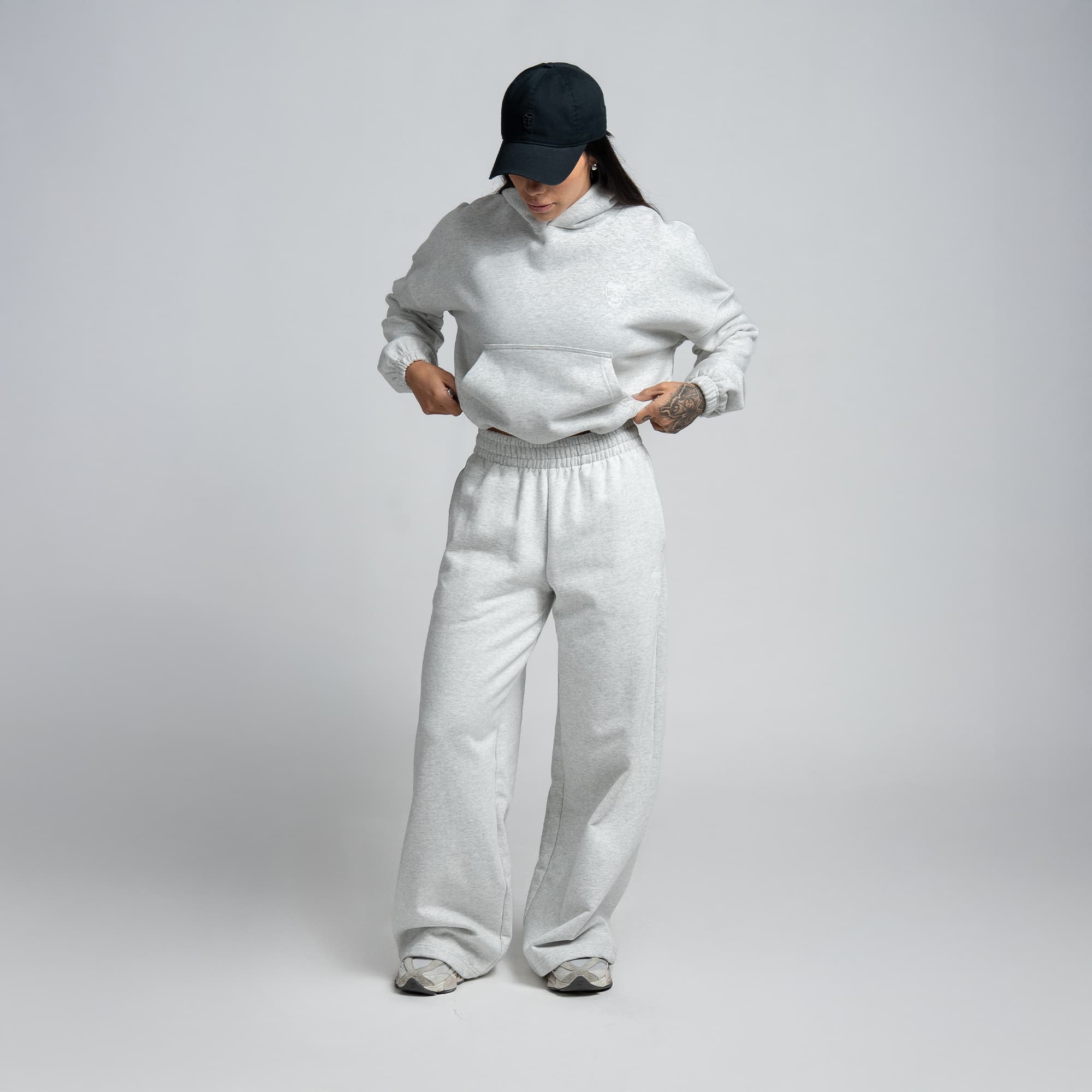 Heavyweight Cropped Hoodie - Image 14