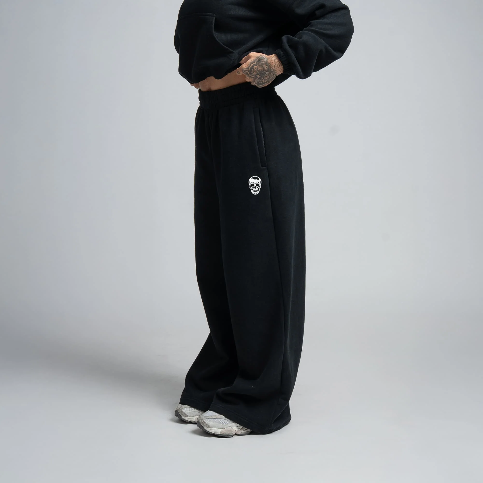 Heavyweight Women's Warm-Up Set - Image 3